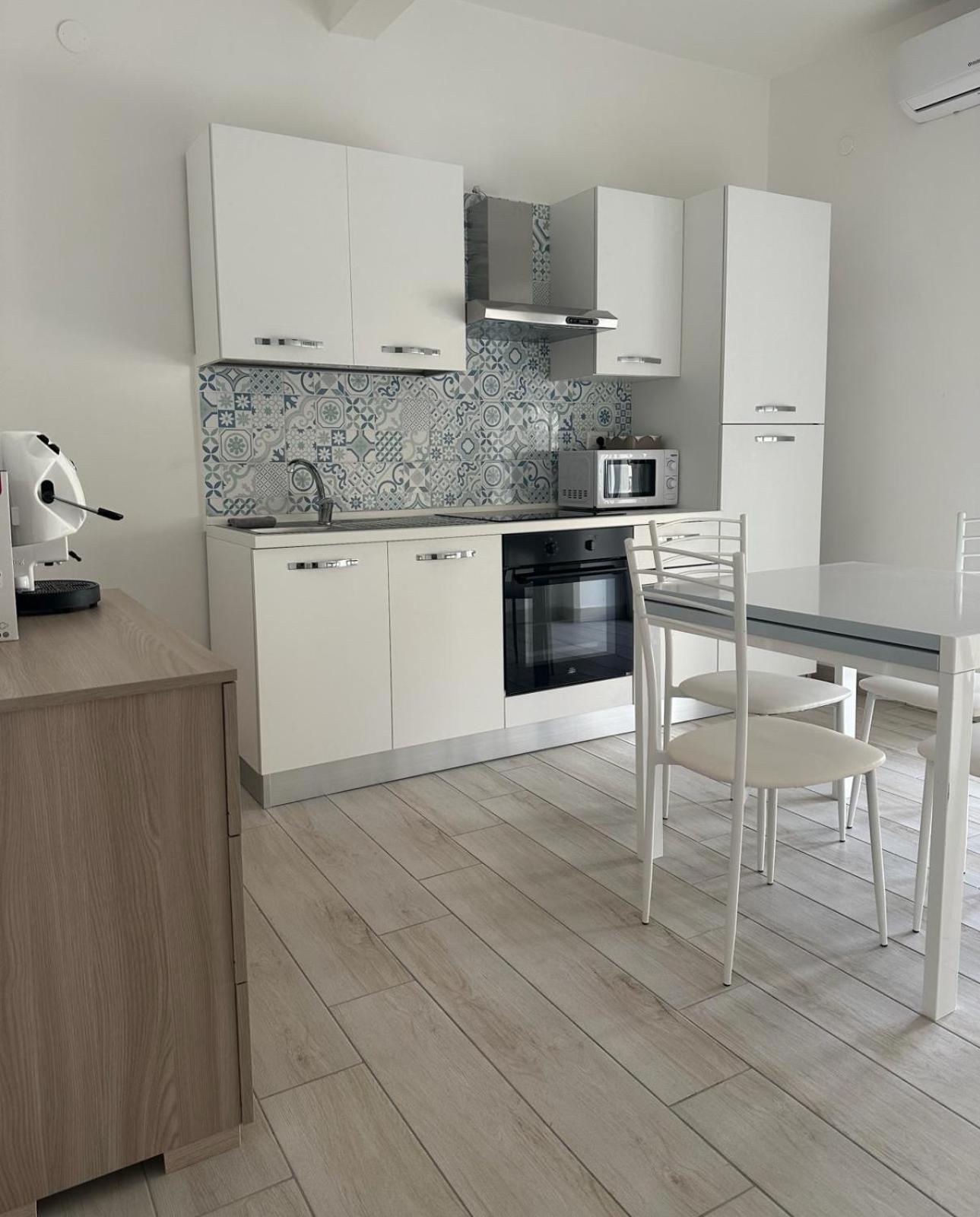 Apartament Rent House Scauri Minturno Zewnętrze zdjęcie