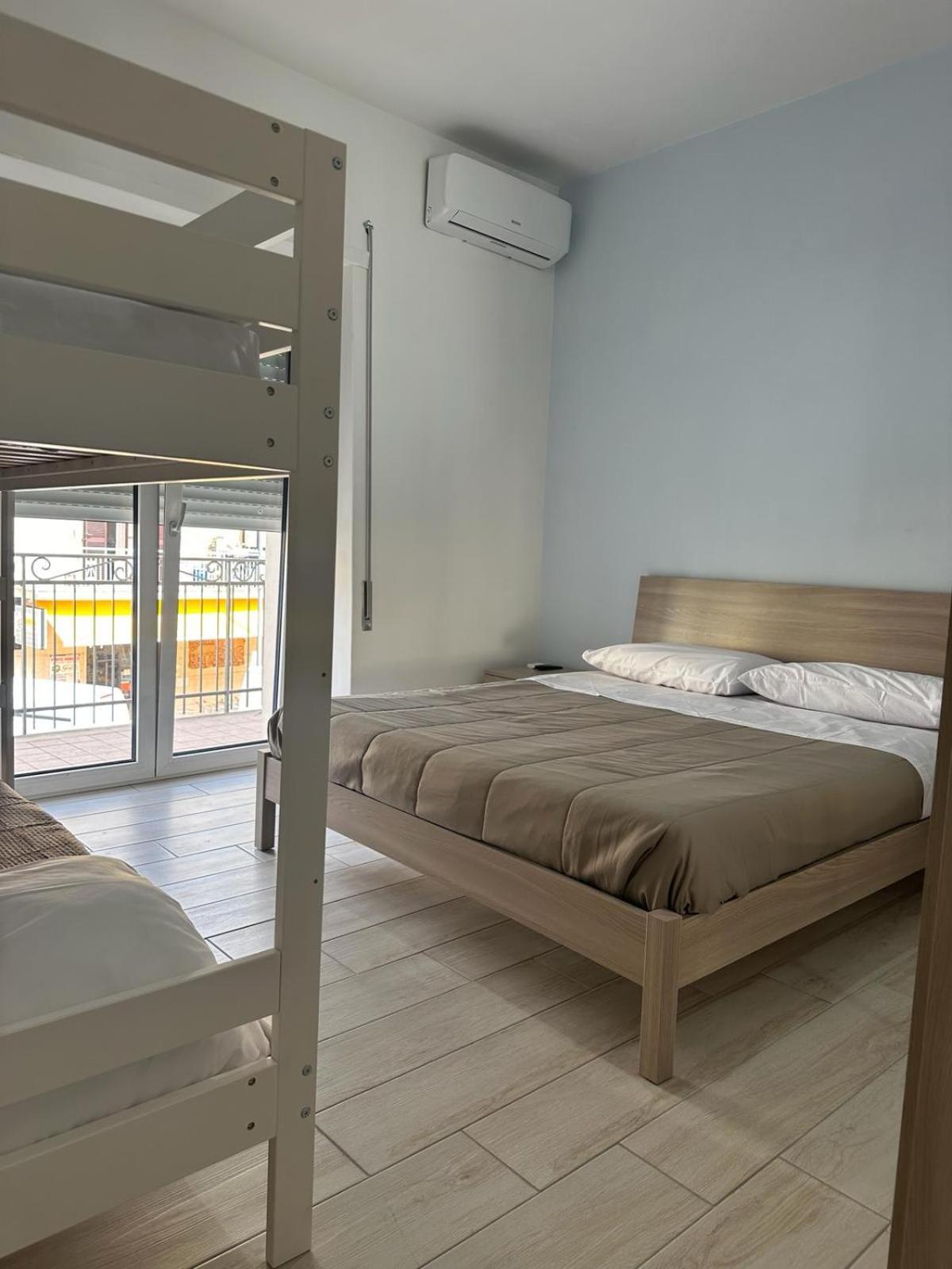 Apartament Rent House Scauri Minturno Zewnętrze zdjęcie